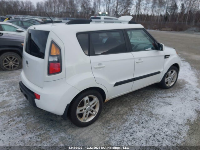 12480402 :رقم المزاد ، KNDJT2A2XB7279569 vin ، 2011 Kia Soul 2u مزاد بيع