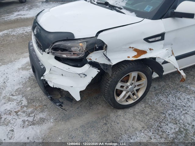 12480402 :رقم المزاد ، KNDJT2A2XB7279569 vin ، 2011 Kia Soul 2u مزاد بيع