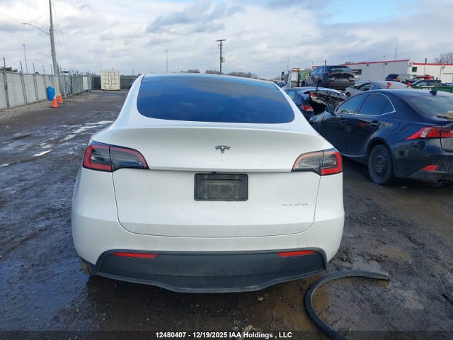 5YJYGDEE0LF045195 Tesla Model Y Long Range