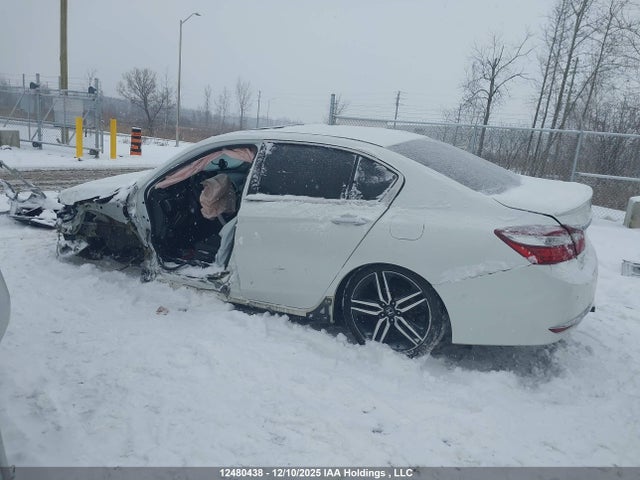 1HGCR2F06HA803313 Honda Accord Touring