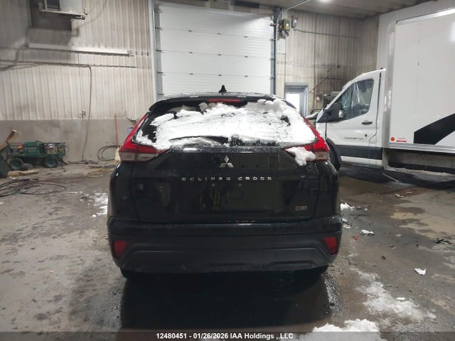 Mitsubishi Eclipse 2022 JA4ATUAA4NZ604870 Image 15