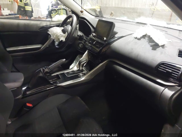 Mitsubishi Eclipse 2022 JA4ATUAA4NZ604870 Image 5
