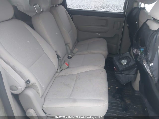 12480730 :رقم المزاد ، KNDMB5C16J6384331 vin ، 2018 Kia Sedona Lx/lx+ مزاد بيع