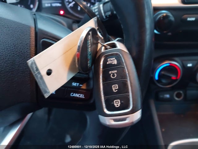 12480801 :رقم المزاد ، KMHRC8A3XNU183456 vin ، 2022 Hyundai Venue Sel/limited مزاد بيع