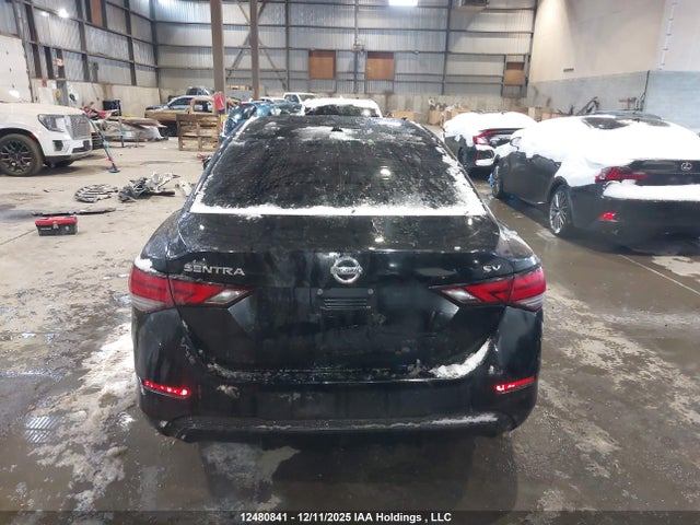 3N1AB8CV0MY281588 Nissan SENTRA SV