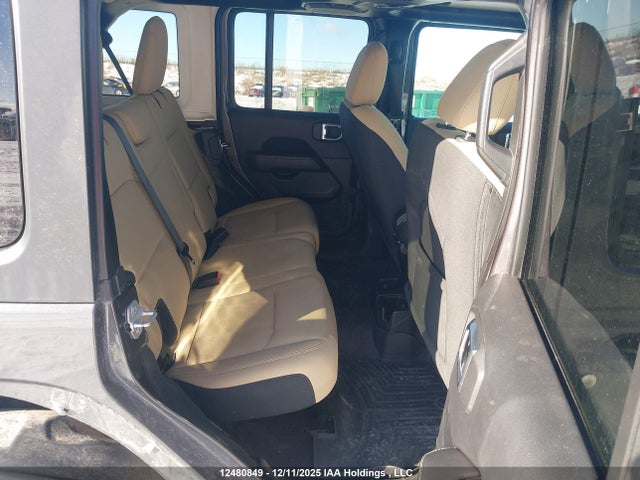 1C4HJXEN3MW523450 Jeep Wrangler Unlimited Sahara