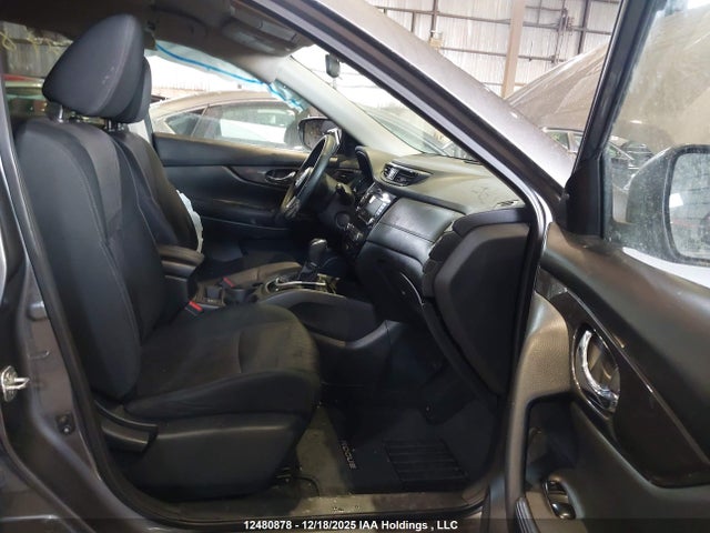 5N1AT2MV2JC795951 Nissan Rogue