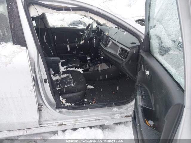 3KPA35AB7JE121870 KIA Rio Ex/ex Sport/ex Tech Navi
