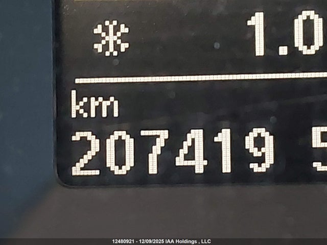 WVGKV7AX4FW522274 Volkswagen Tiguan Trendline