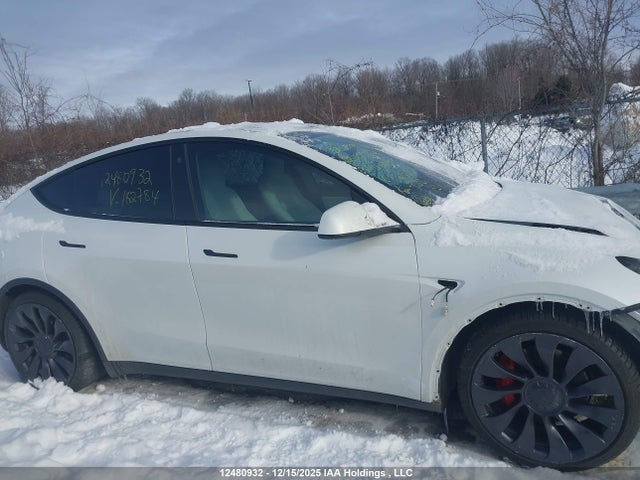 5YJYGDEFXMF182784 Tesla Model Y Performance