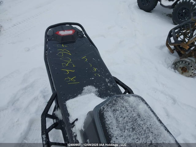 Polaris Polaris 2024 SN1TFM8M2RC232389 Image 8