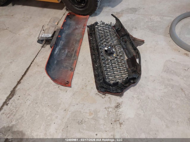 5TFDZ5BN1JX031814 Toyota Tacoma Dbl Cab/sr5/trd Sport/or