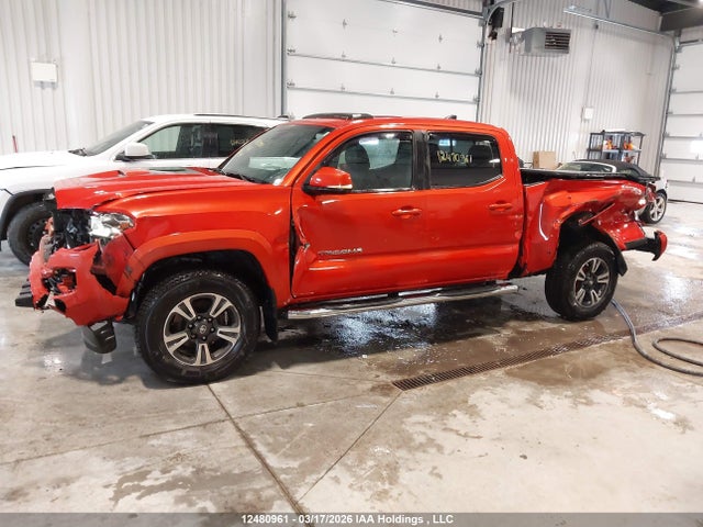 5TFDZ5BN1JX031814 Toyota Tacoma Dbl Cab/sr5/trd Sport/or