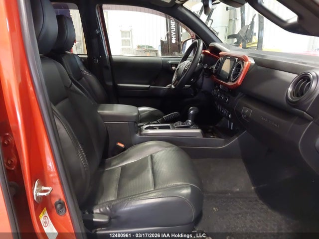 5TFDZ5BN1JX031814 Toyota Tacoma Dbl Cab/sr5/trd Sport/or