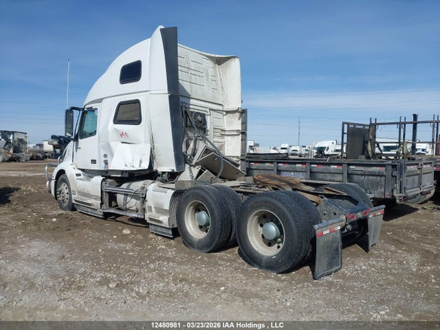 4V4NC9EJ5LN241180 Volvo VNL