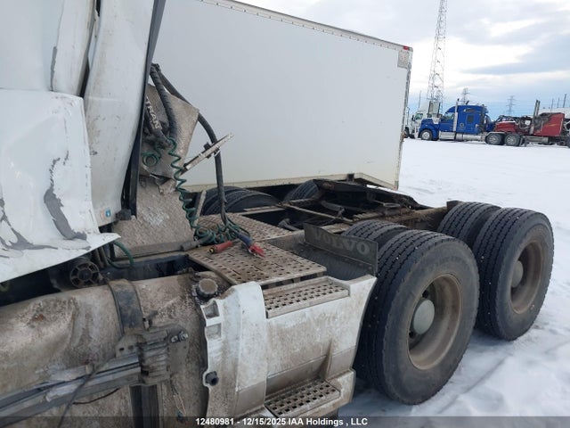4V4NC9EJ5LN241180 Volvo VNL