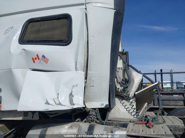 4V4NC9EJ5LN241180 Volvo VNL