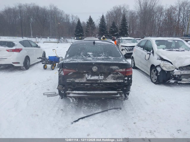 3VWE57BU1KM020996 Volkswagen JETTA SEL
