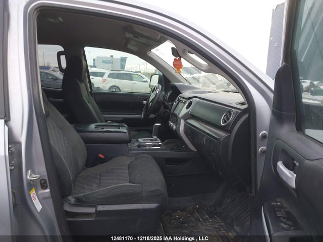 Aukcja sprzedaży 2018 Toyota Tundra Double Cab Sr/double Cab Sr5, vin: 5TFUY5F14JX678881, numer aukcji: 12481170