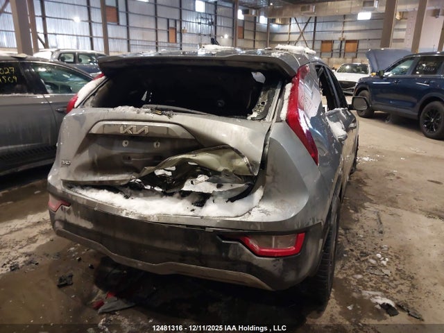KNDCP3L12P5066609 KIA Niro Ev Premium