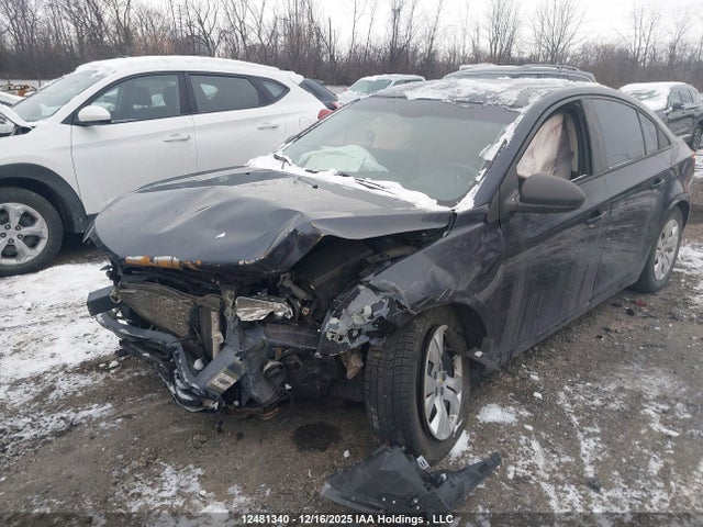 1G1PL5SH9F7211583 Chevrolet Cruze 2ls
