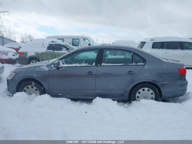 Продажа на аукционе авто 2014 Volkswagen Jetta S, vin: 3VW2K7AJ1EM413839, номер лота: 12481357
