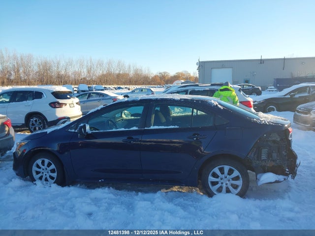 12481398 :رقم المزاد ، 5YFBPRBE2LP136786 vin ، 2020 Toyota Corolla Le مزاد بيع