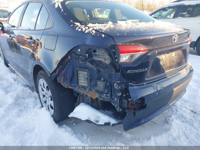 12481398 :رقم المزاد ، 5YFBPRBE2LP136786 vin ، 2020 Toyota Corolla Le مزاد بيع