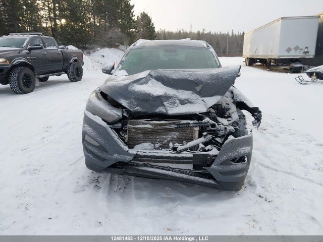 KM8J3CA43JU714452 Hyundai Tucson Limited/sport And Eco/se