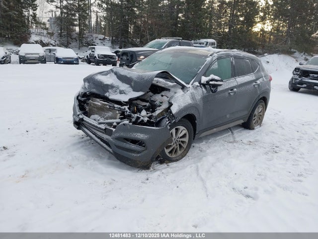 KM8J3CA43JU714452 Hyundai Tucson Limited/sport And Eco/se