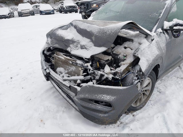 KM8J3CA43JU714452 Hyundai Tucson Limited/sport And Eco/se