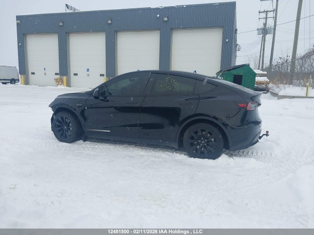 7SAYGDEE0RF105679 Tesla Model Y