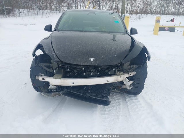 7SAYGDEE0RF105679 Tesla Model Y