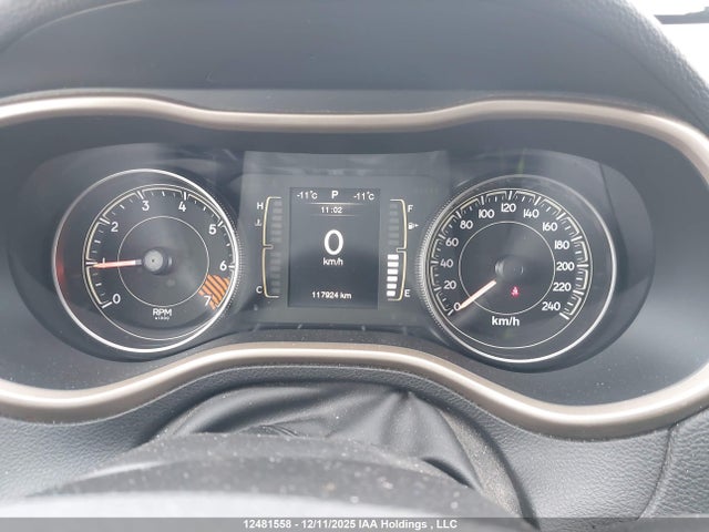 1C4PJLAB0EW114016 Jeep Cherokee Sport