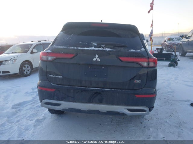 JA4J4UA87NZ602265 Mitsubishi Outlander Se/black Edition