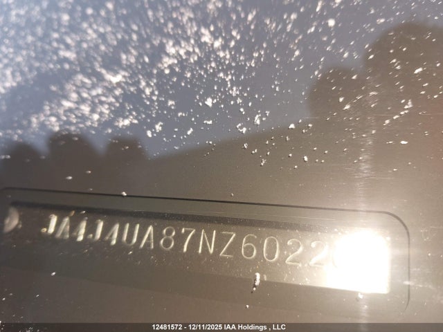 JA4J4UA87NZ602265 Mitsubishi Outlander Se/black Edition