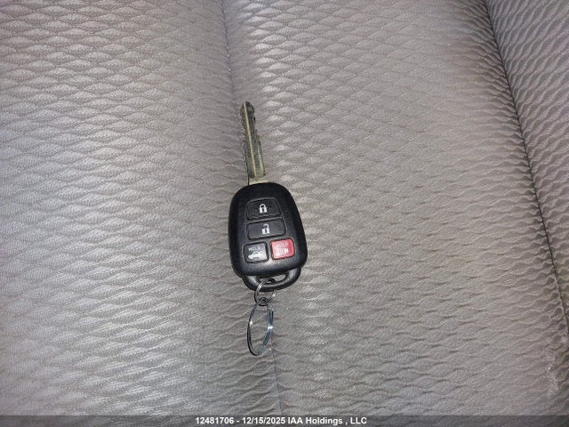 2T1BURHE1GC500766 Toyota Corolla