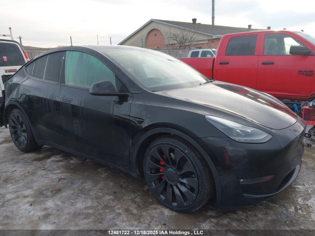 7SAYGDEF0NF530211 Tesla Model Y Performance