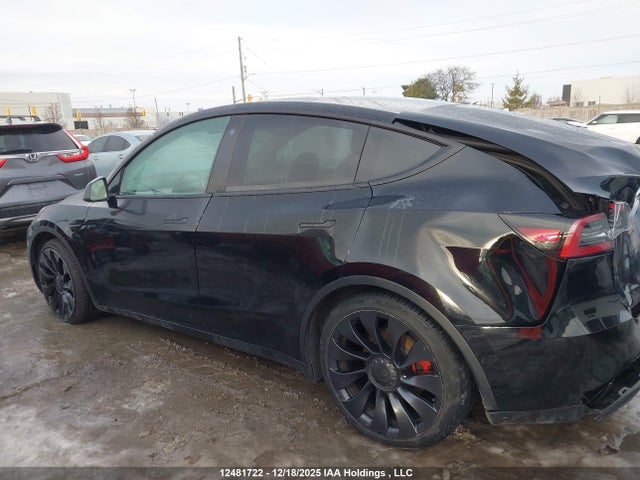 7SAYGDEF0NF530211 Tesla Model Y Performance