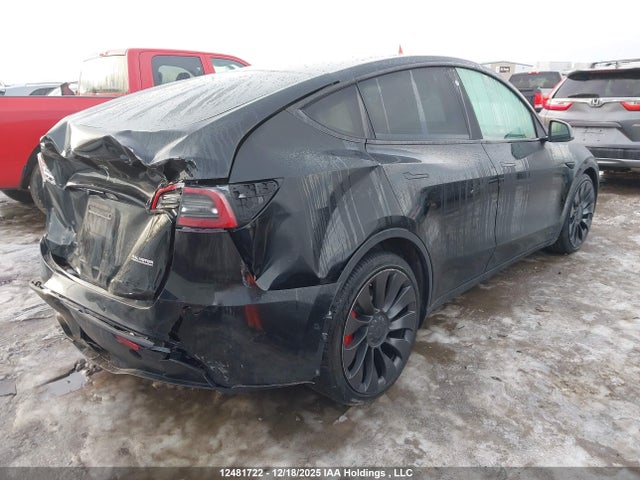 7SAYGDEF0NF530211 Tesla Model Y Performance