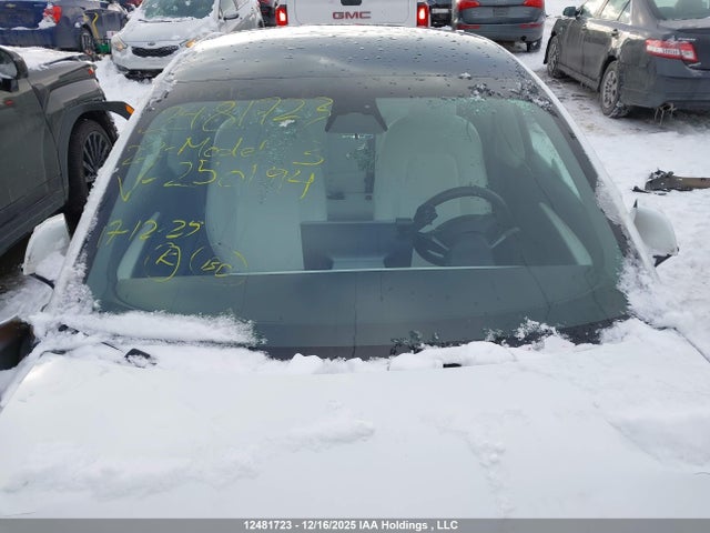 Продажа на аукционе авто 2022 Tesla Model 3 Long Range, vin: 5YJ3E1EB5NF250194, номер лота: 12481723