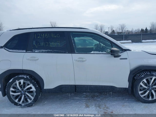 Subaru Forester Hybrid E-boxer Premier 2025 JF2SLSTD2SH422917 Image 13