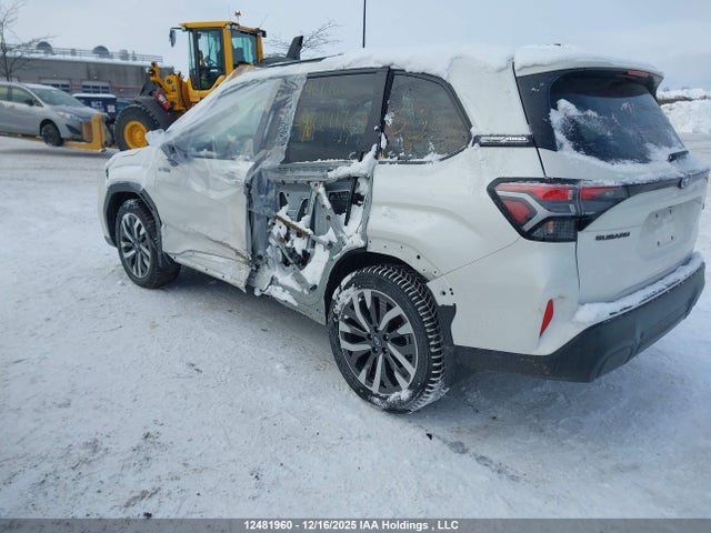 Subaru Forester Hybrid E-boxer Premier 2025 JF2SLSTD2SH422917 Image 3