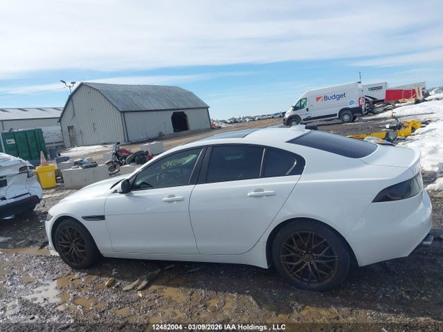 Jaguar Xe Prestige 2018 SAJAK4FNXJCP22893 Image 15