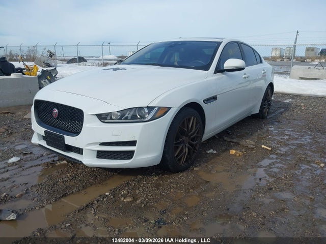 Jaguar Xe Prestige 2018 SAJAK4FNXJCP22893 Image 2