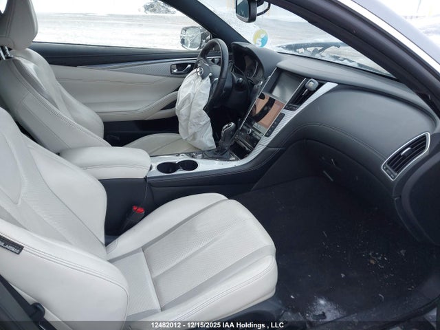 12482012 :رقم المزاد ، JN1FV7EL5HM702104 vin ، 2017 Infiniti Q60 3.0t Red Sport 400 مزاد بيع