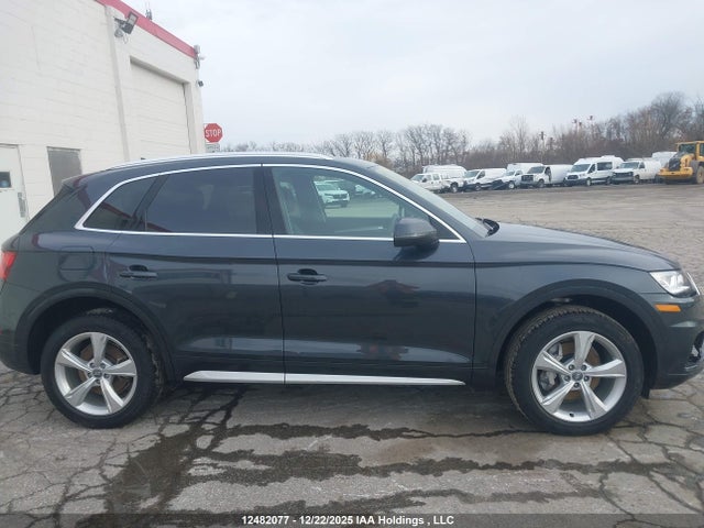WA1BNAFYXK2075027 Audi Q5 Premium Plus