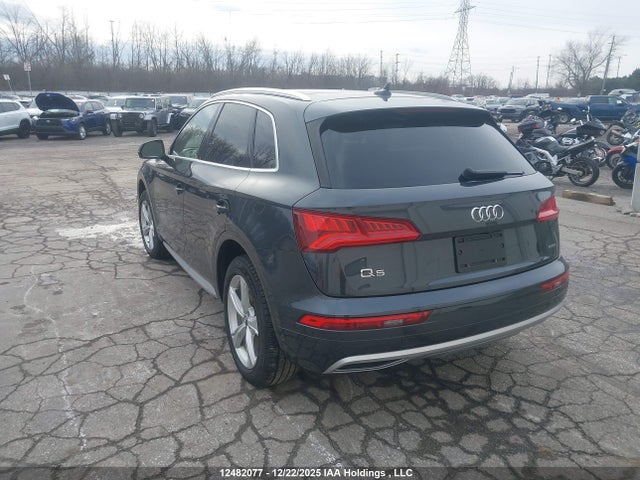 WA1BNAFYXK2075027 Audi Q5 Premium Plus