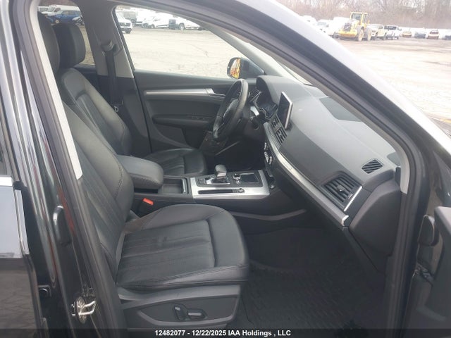 WA1BNAFYXK2075027 Audi Q5 Premium Plus