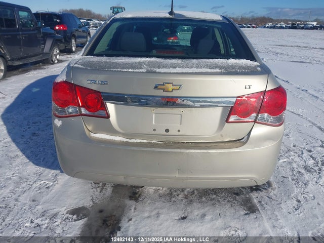 Chevrolet Cruze 1lt 2014 1G1PC5SB8E7268075 Image 32